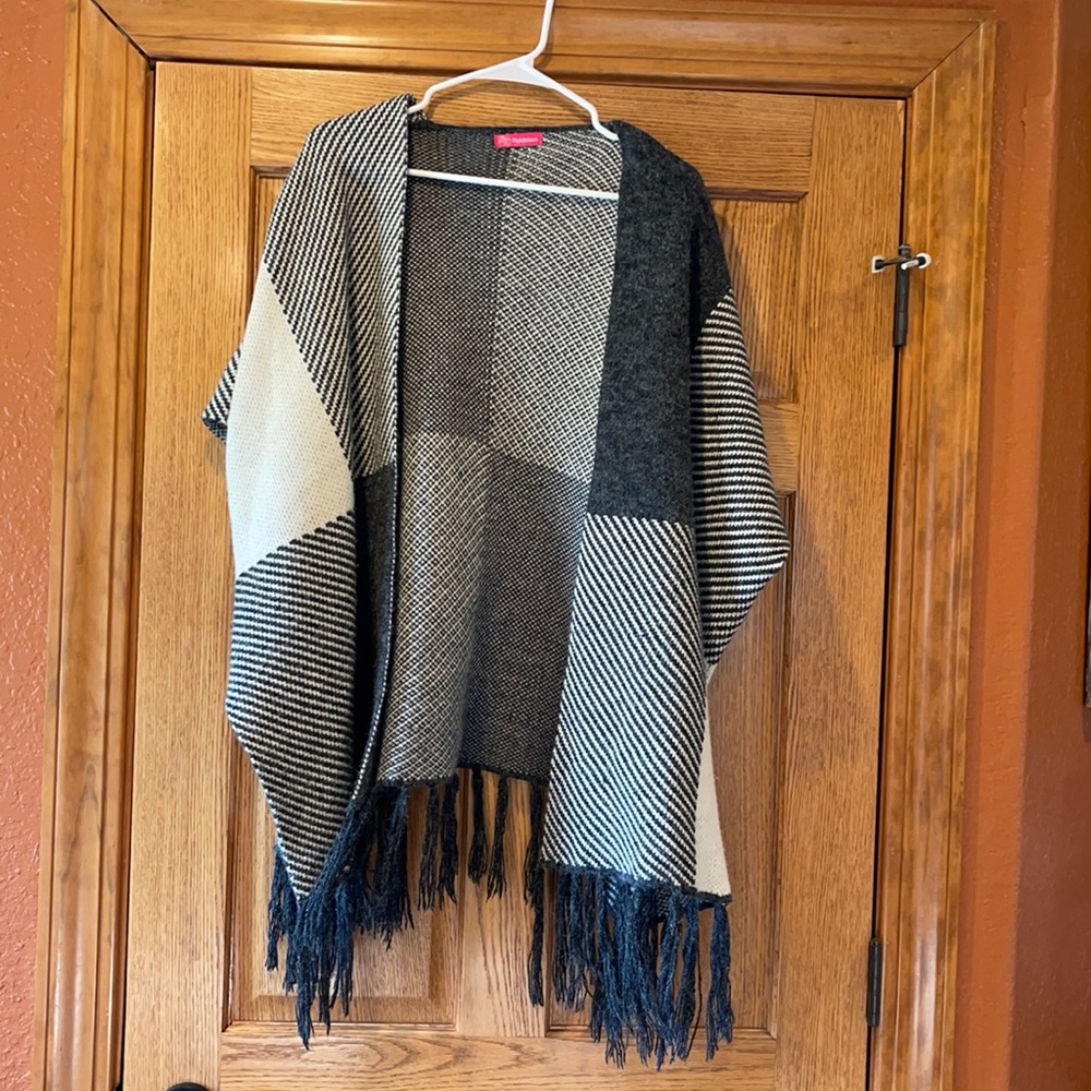 Shall/cardigan